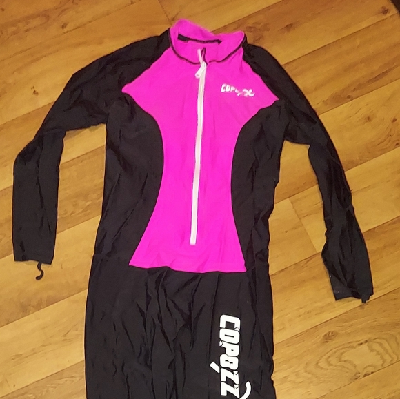 copozz Swim Copozz Wetsuit Black And Pink Paded Cups Size M Poshmark